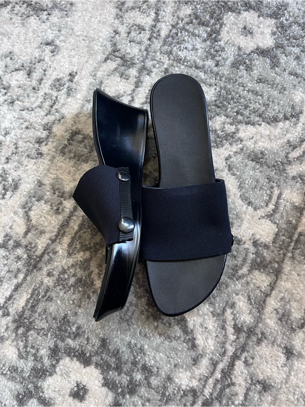 Black Sandals for Women - Minimal Slip-On - Picture 2 of 9